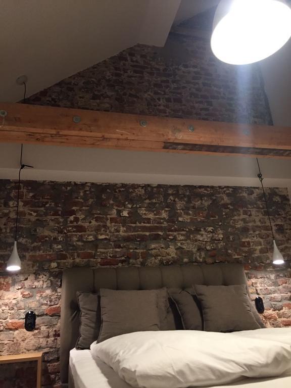 Appartement Square 20 *